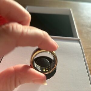Oura Gen3 Horizon Gold Size 7 smart health ring